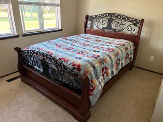 Sleigh bed frame, Queen