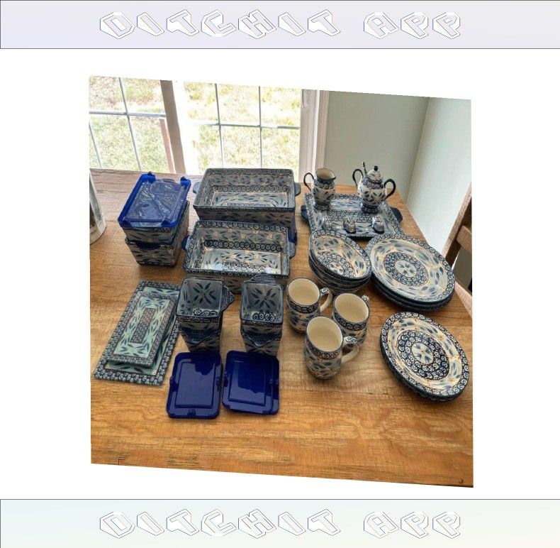 if friend Classic Dish Sets Timeless Pieces with Vintage Appeal