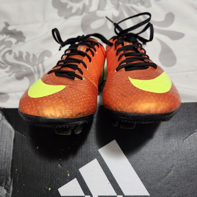 Nike Mercurial Vapor 13 Elite MDS 2 AG artificial grass soccer cleats -  size 9 for Sale in Seattle, WA - OfferUp