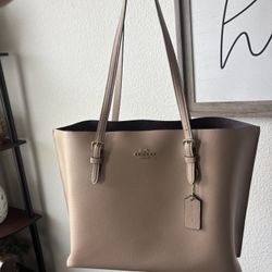 Coach Mollie Tote