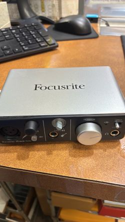FOCUSRITE ITRACK SOLO