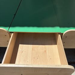 Kids Train Table