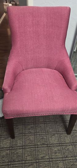 Accent Chairs