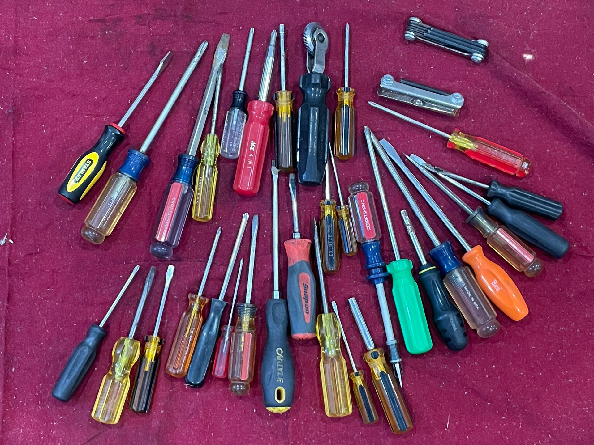 Assorted Screwdrivers and Handed Drivers And Bits