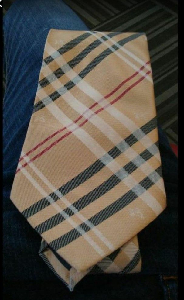 Mens Burberry tie