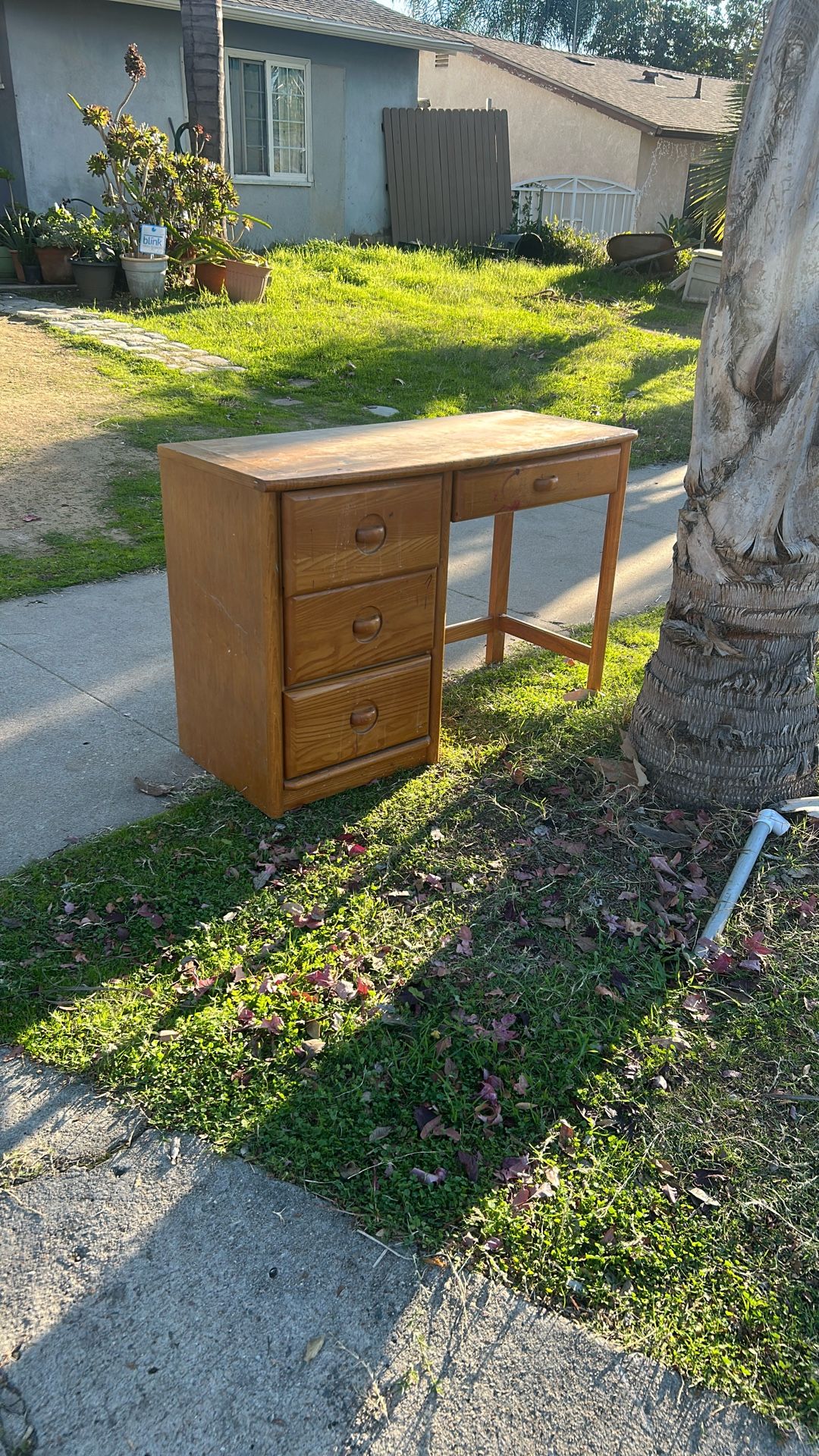 Free Desk In Santee 