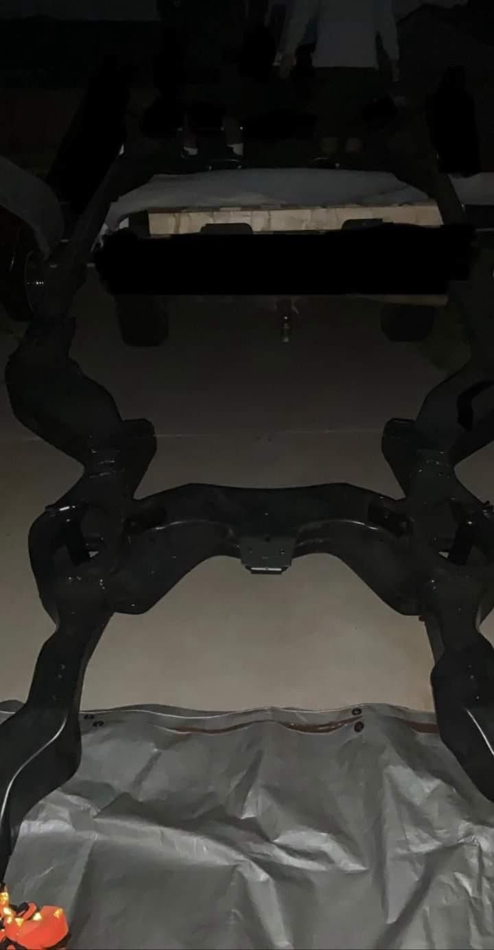 G Body Frame (chassis)