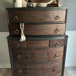 RUSTIC CHEST