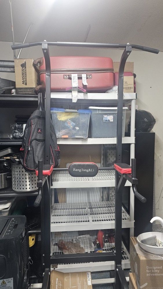 BangTong&Li Power Tower, Pull Up Bar Dip Station/Stand for Home Gym Strength Training Workout Equipment