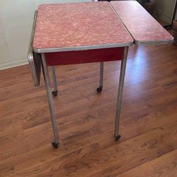 Estate Sale Virtue Brothers Of California Red Vintage Winged Diner Formica Table 