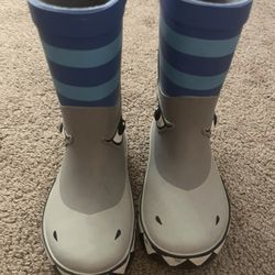 Boys Rain Boots Size 7/8