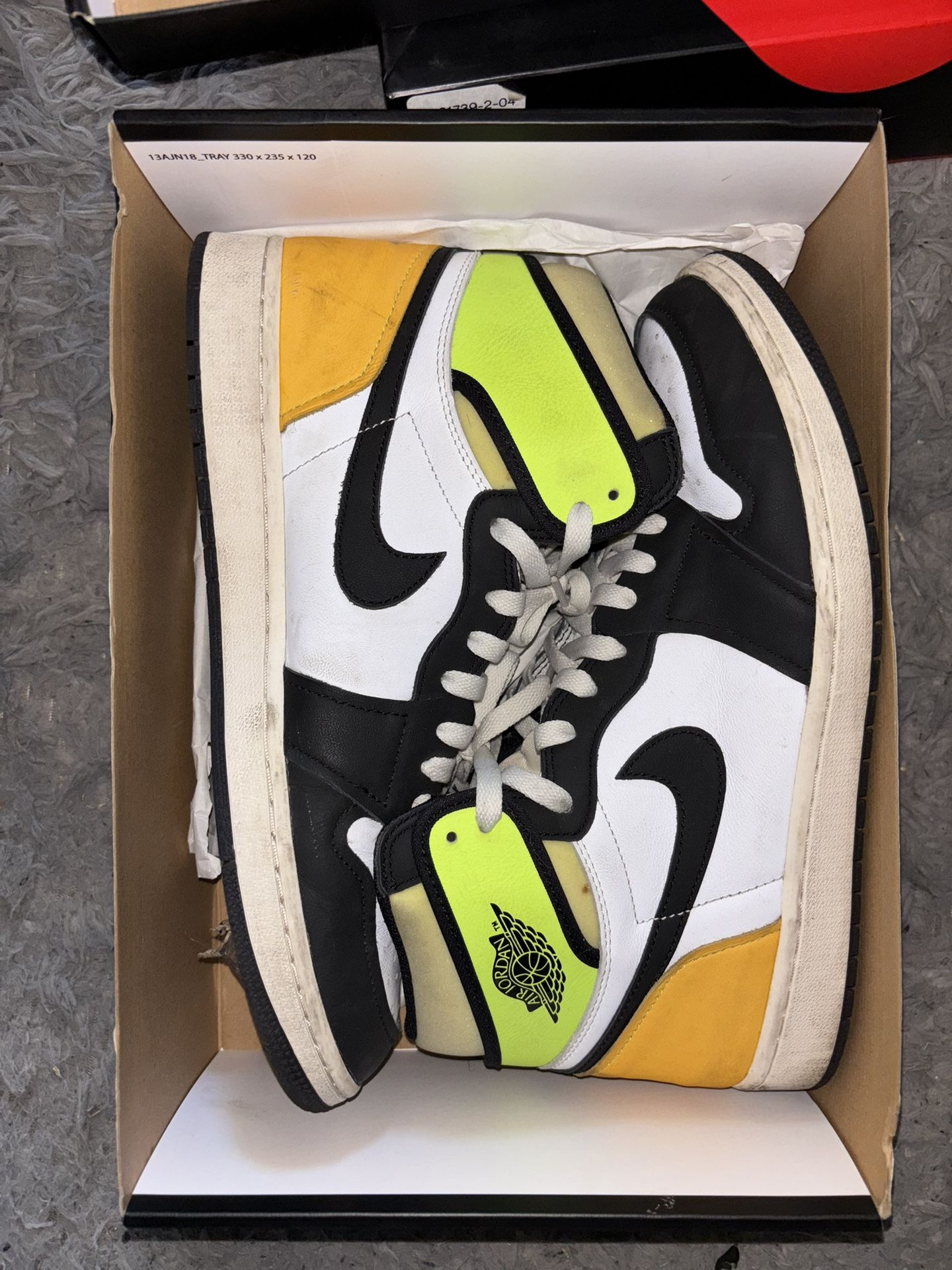 Jordan 1 ‘Volts’ Size 12