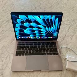 MacBook Pro 2017 16gb