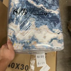 5x7 area rug $30
