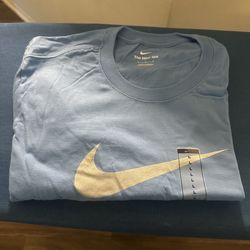 Nike tshirt
