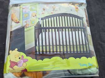 Disney Winnie the Pooh "Sunny Day" baby crib bedding set
