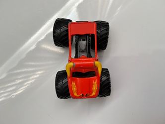 Monster truck + Car