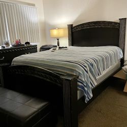 Queen Size Bedroom Set 