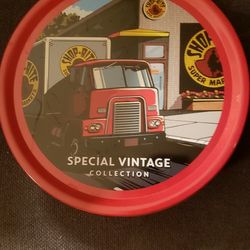 LOT (32) VINTAGE COLLECTIBLE COOKIE TINS