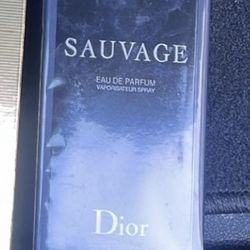 Sauvage  Dior 