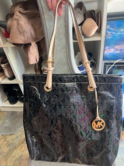 Michael Kors purse