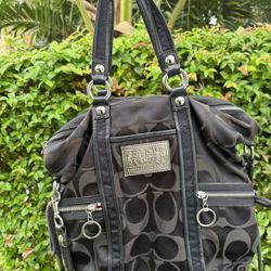 BLACK COACH HANDBAG
