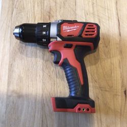 Milwaukee M18 Cordless Drill Driver 1/2”.   Brand NEW.   Tool Only.  NUEVO.