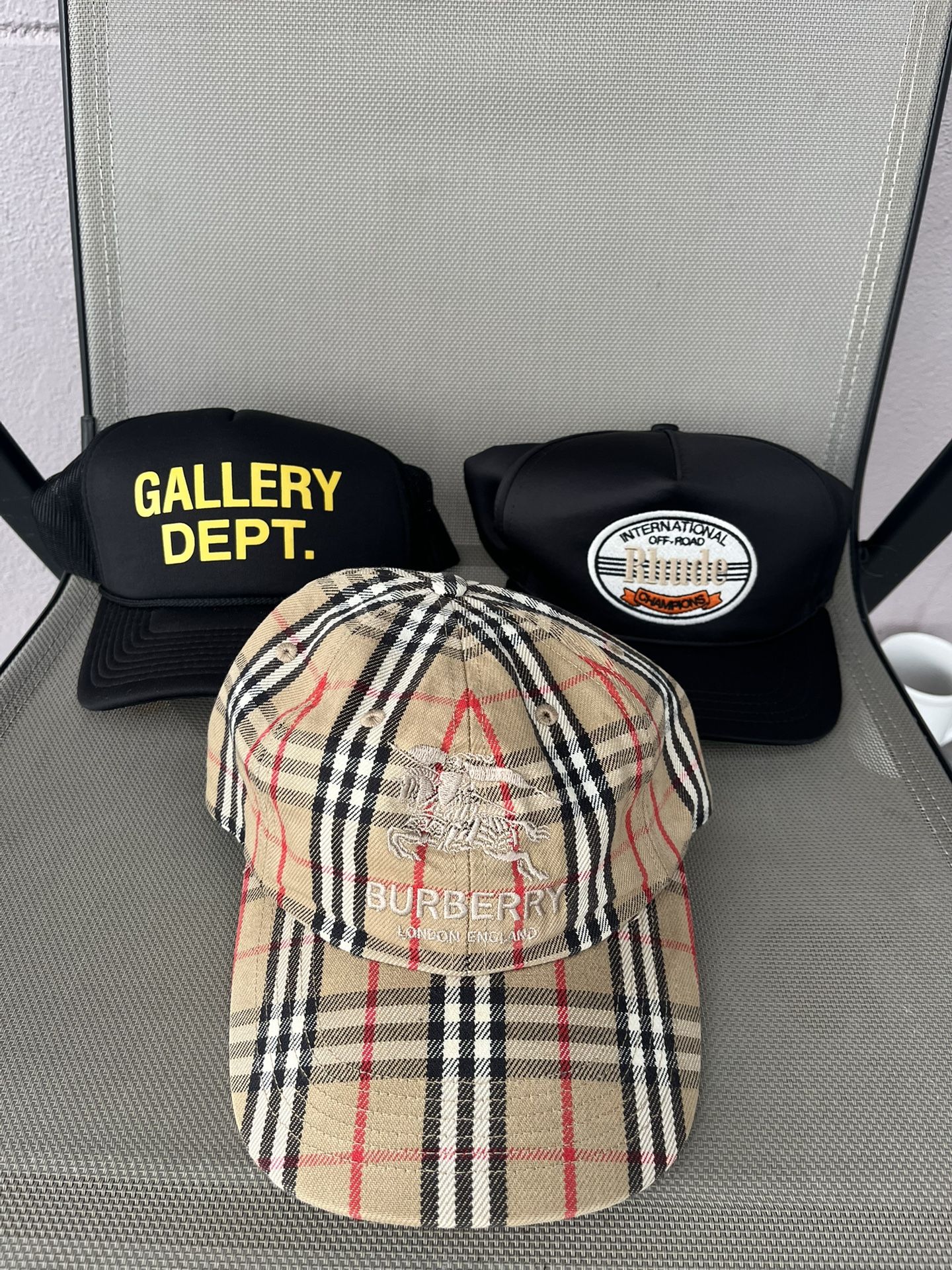 Gallery Dept / Supreme-Burberry / Rhude