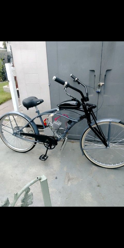 New 2 Stroke Deluxe Lowrider Motorized Bike 100cc.