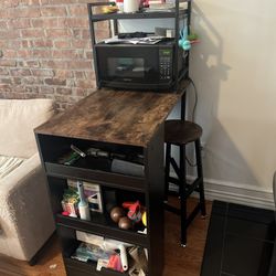 Kitchen Table And bar stool