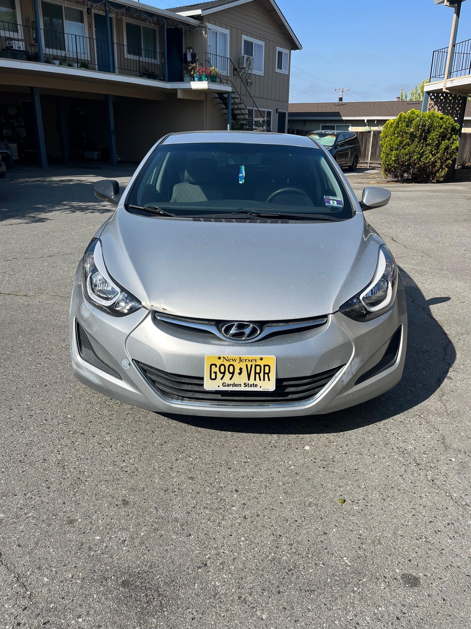 Hundai Elantra
