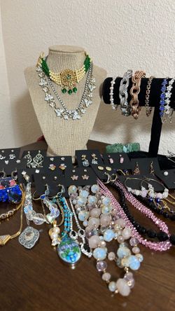 Sparkle and classics jewelry lot
