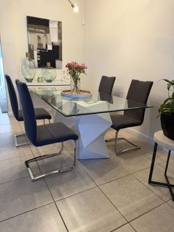 Dining Set / Comedor Con Sillas