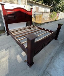 King size frame bed