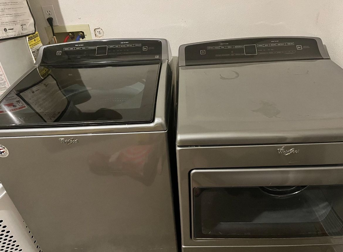 Whirlpool Washer And Dryer Set