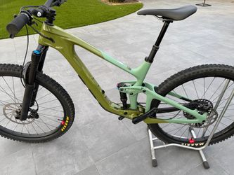2025 Giant Reign Pro Advanced 2