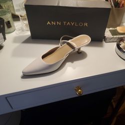 Brand New Ann Taylor 8