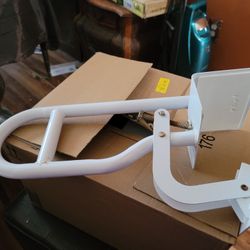 Tub Grip To Aid In Preventing Tub Falls