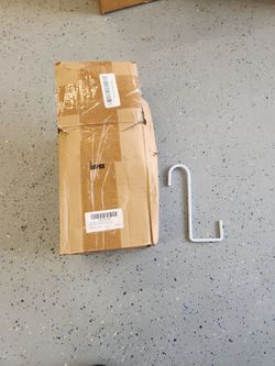 White Metal S-Hook with Box