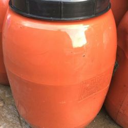 45 gallon food grade removable top rain barrel (Screw on style top)
