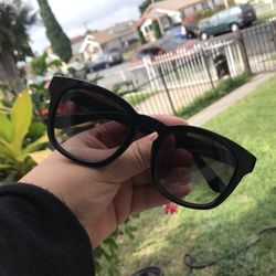 GUCCI SUNGLASSES!!!!