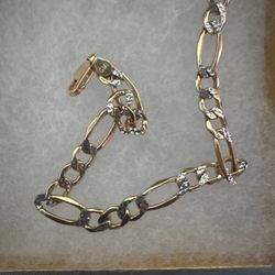 10k Diamond cut 8 inch 6.5 grams bracelet