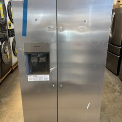 New Frigidaire 36” Side By Side Refrigerator 