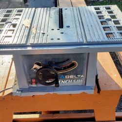 Delta 10-inch Bench Saw