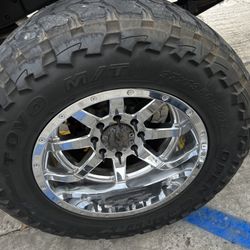 20x12 Fuel Maverick 8x170
