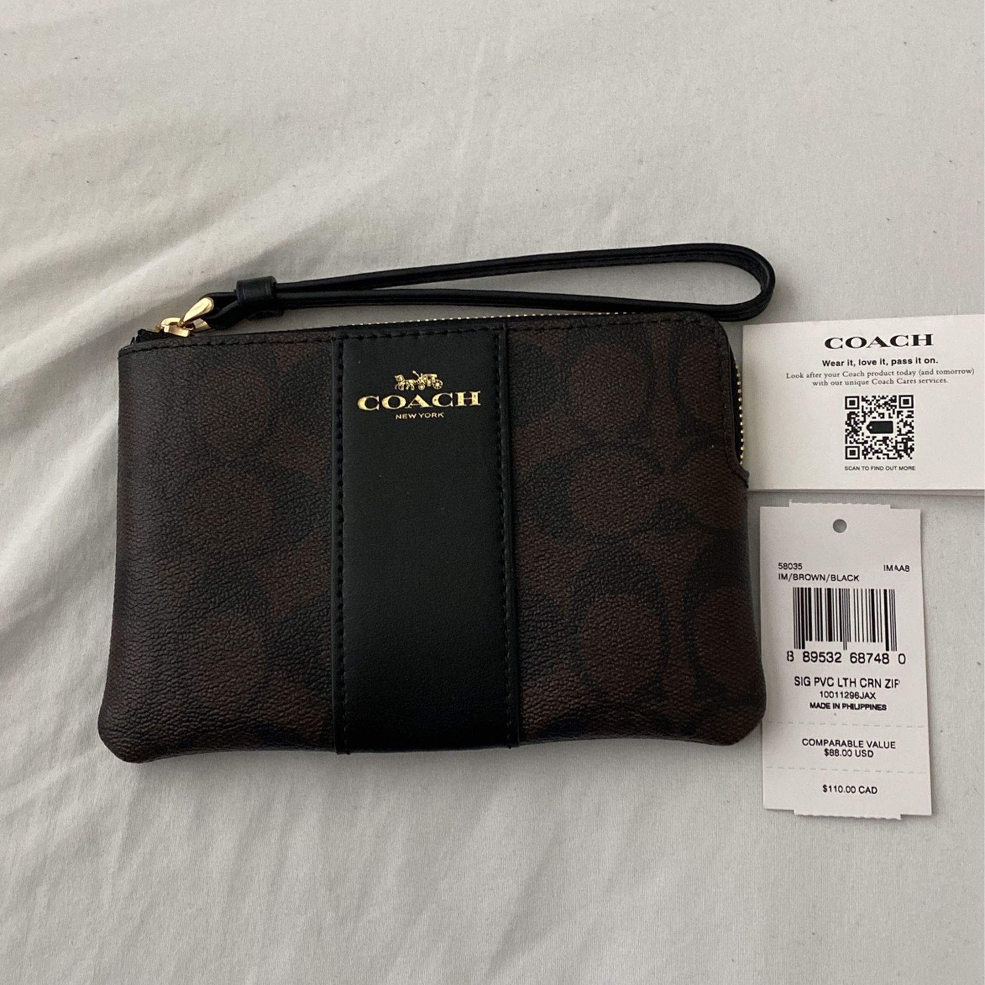 Coach SIG PVC LTH CRN ZIP Small Wristlet New With Tag
