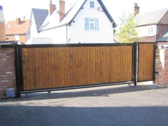 Sliding gate