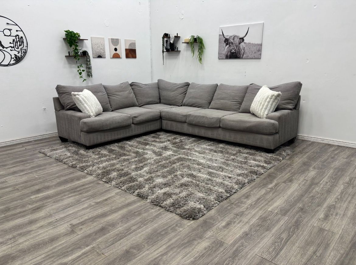 Sectional Couch - Free Delivery