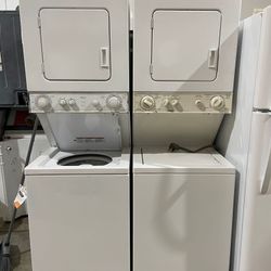 Whirlpool, Kenmore Stackable 24” Washer And Dryer / Laundry center 