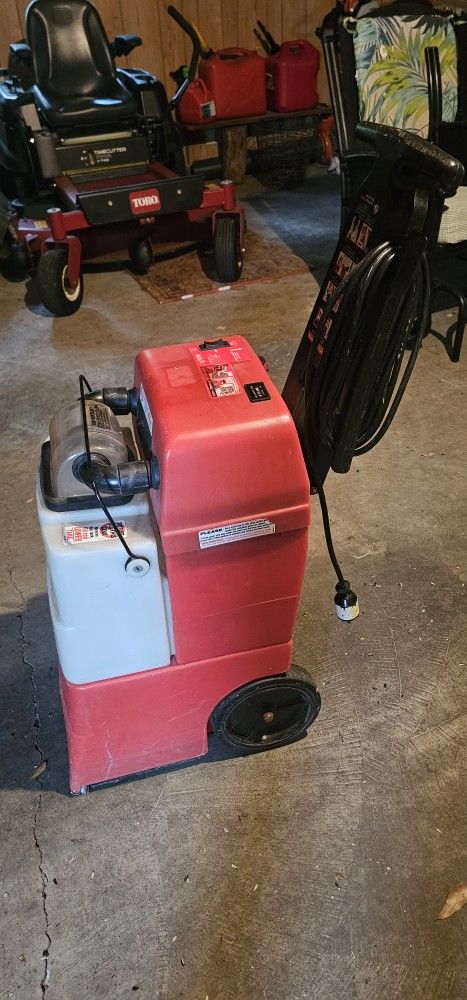 Carpet Cleaner
